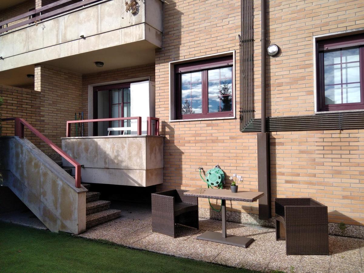 Jardines De Vinjoy Apartment Oviedo Exterior photo